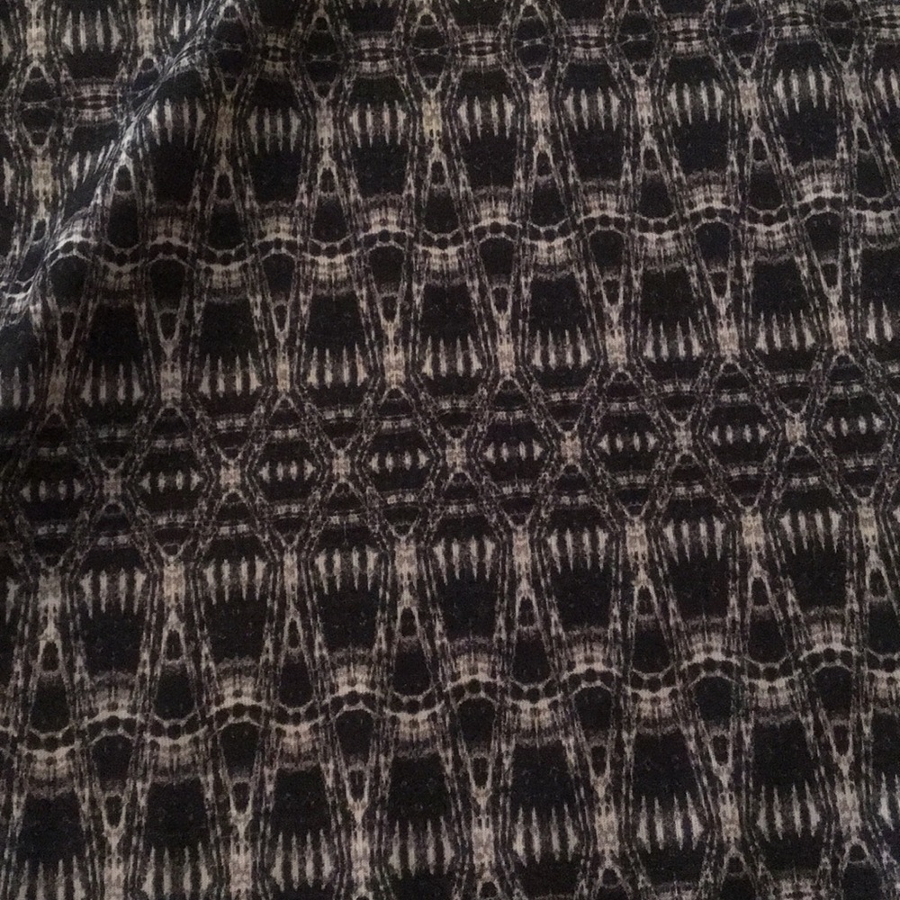 Pattern Athletic Tank - Picture 3 of 3